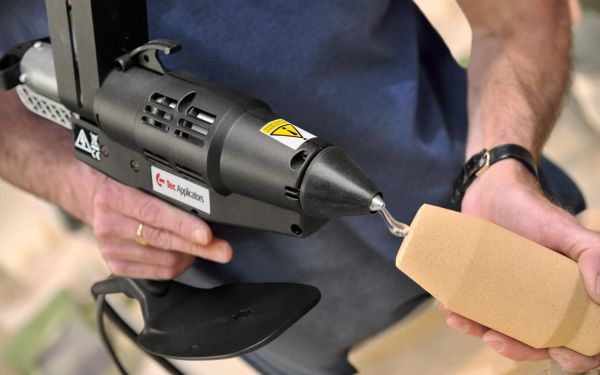 Foundrytec – The hot melt adhesive for core assembly