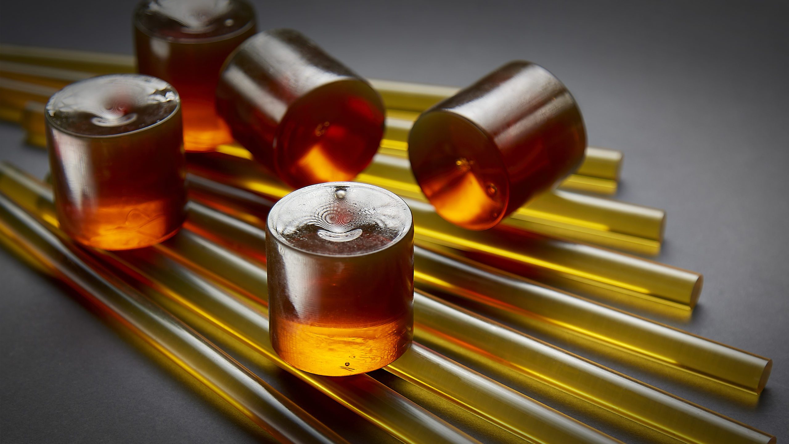 Tecbond 7785 The temperature and chemicalresistant hot melt for the